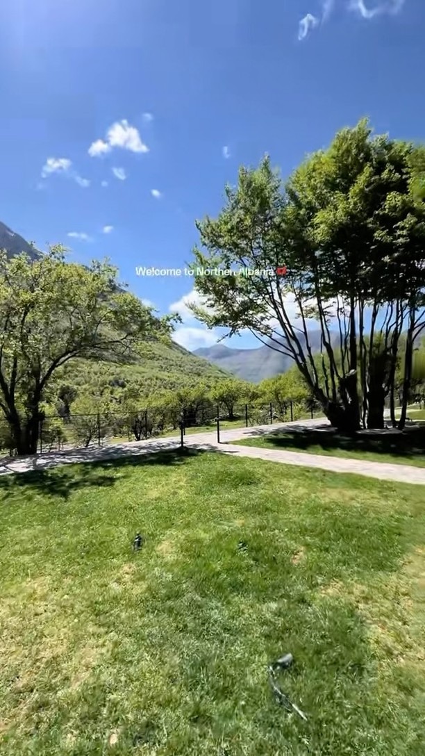 Mountain landscape surrounding North Alpine Villas