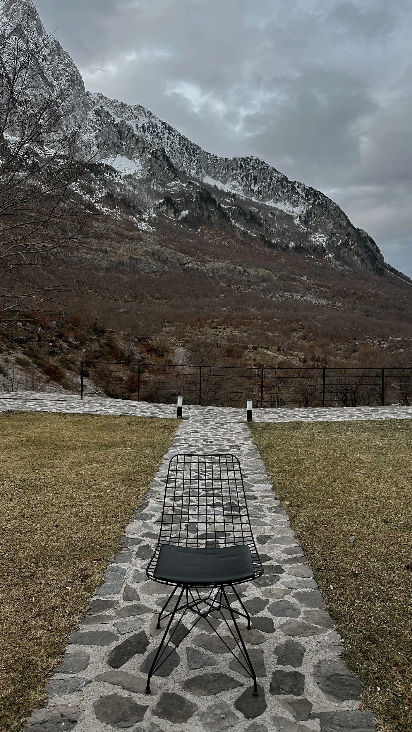 Mountain landscape surrounding North Alpine Villas